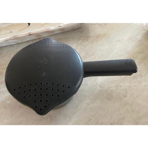 Pampered Chef small micro cooker black - Picture 3 of 11